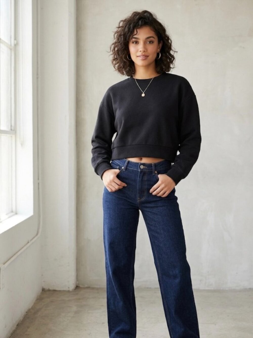 Zara Black Crop Sweater – Size M (Casual Style / Crop Top)